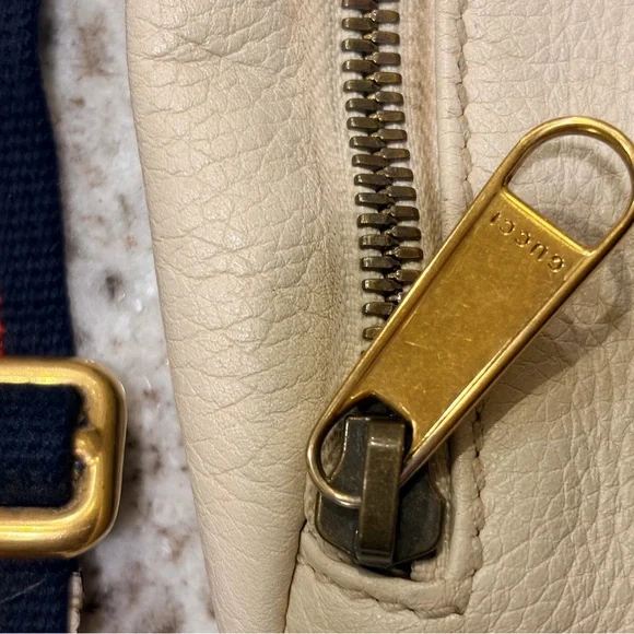 Mini Cream Gucci Cream Leather Logo Belt Bag with Red-Green-Blue Stripe - Picture 5 of 12